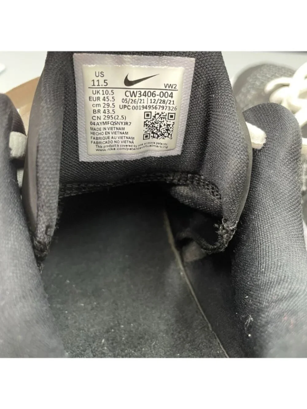 Nike Renew Elevate 2 Basketball Shoes Sneakers Running Athletic Black Mens 11.5